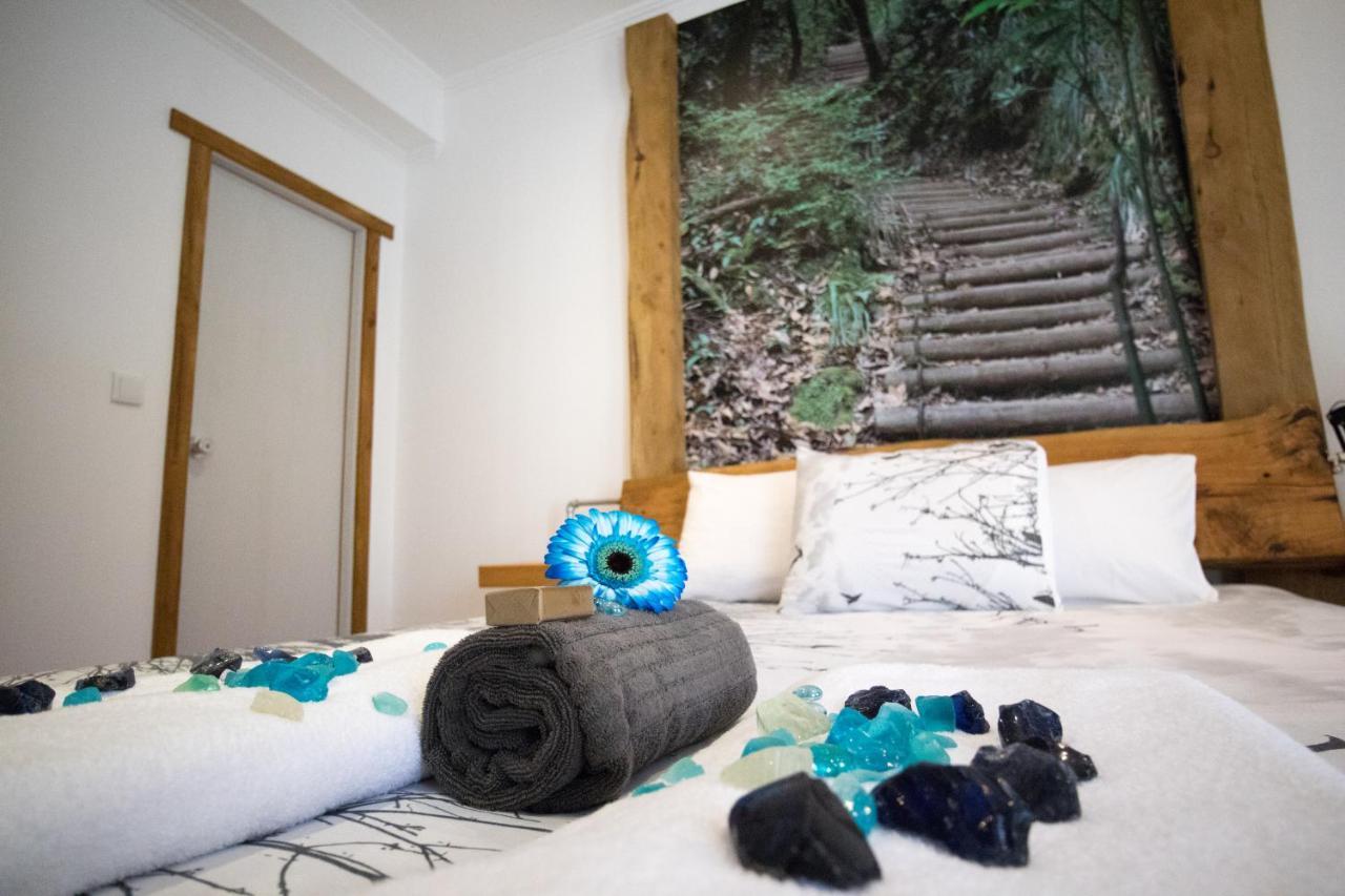 Modern & Recycled Guest House Machico  Buitenkant foto