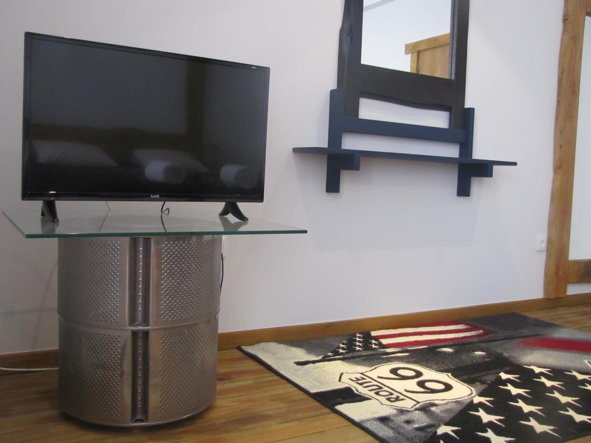 Modern & Recycled Guest House Machico  Buitenkant foto