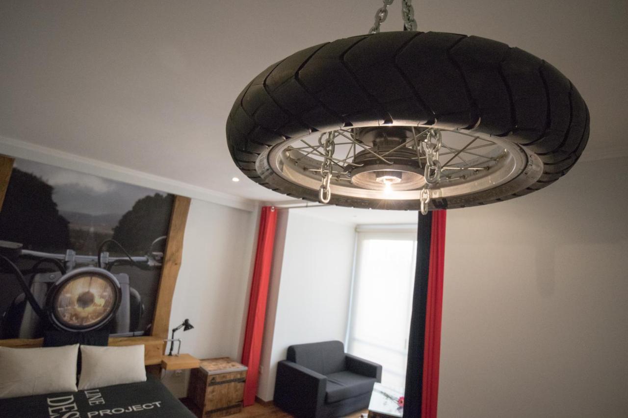 Modern & Recycled Guest House Machico  Buitenkant foto